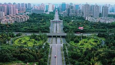 4k航拍重庆荣昌区车流交通城市建设视频的预览图